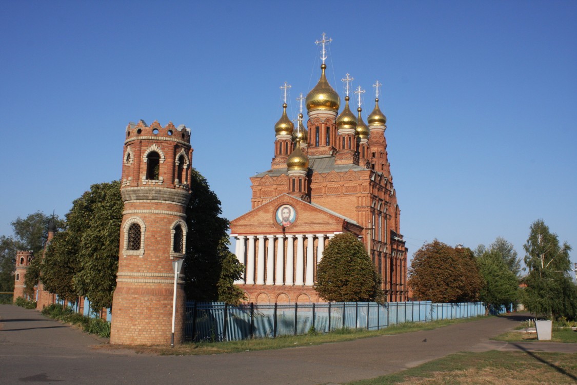Кущёвская. Церковь Иоанна Богослова. общий вид в ландшафте
