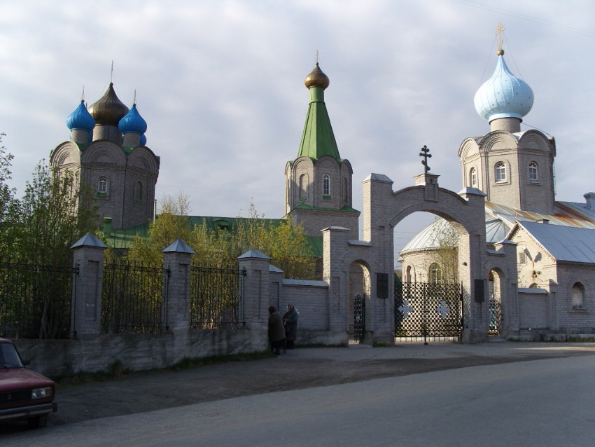 Кафедральный собор Николая Чудотворца, Мурманск (Мурманск, город, Мурманская область). общий вид в ландшафте