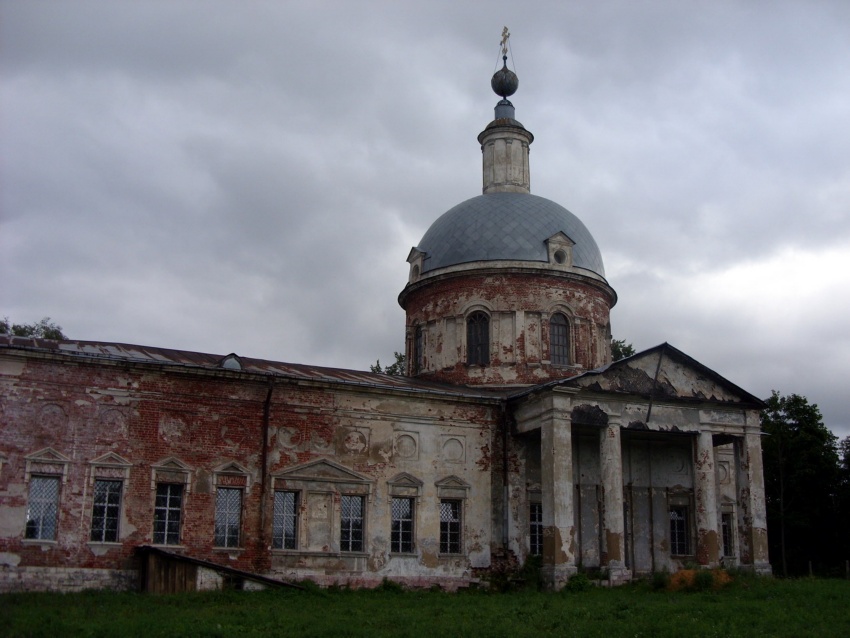 Церковь Рождества Пресвятой Богородицы, Раменки (Егорьевский городской округ, Московская область). фасады, Церковь Рождества Пресвятой Богородицы в Раменках.
