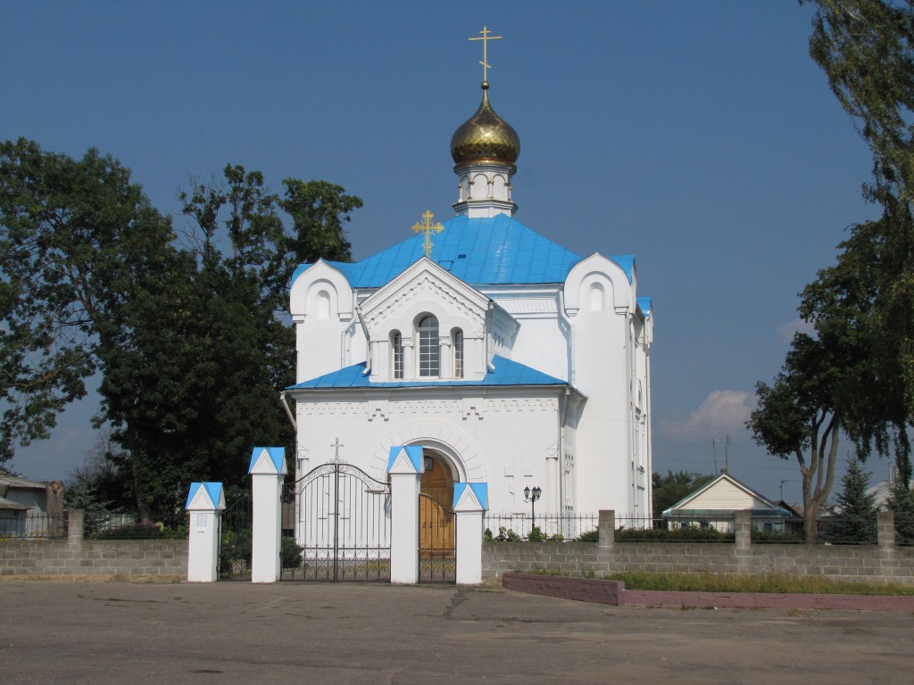 Узда. Церковь Петра и Павла. фасады