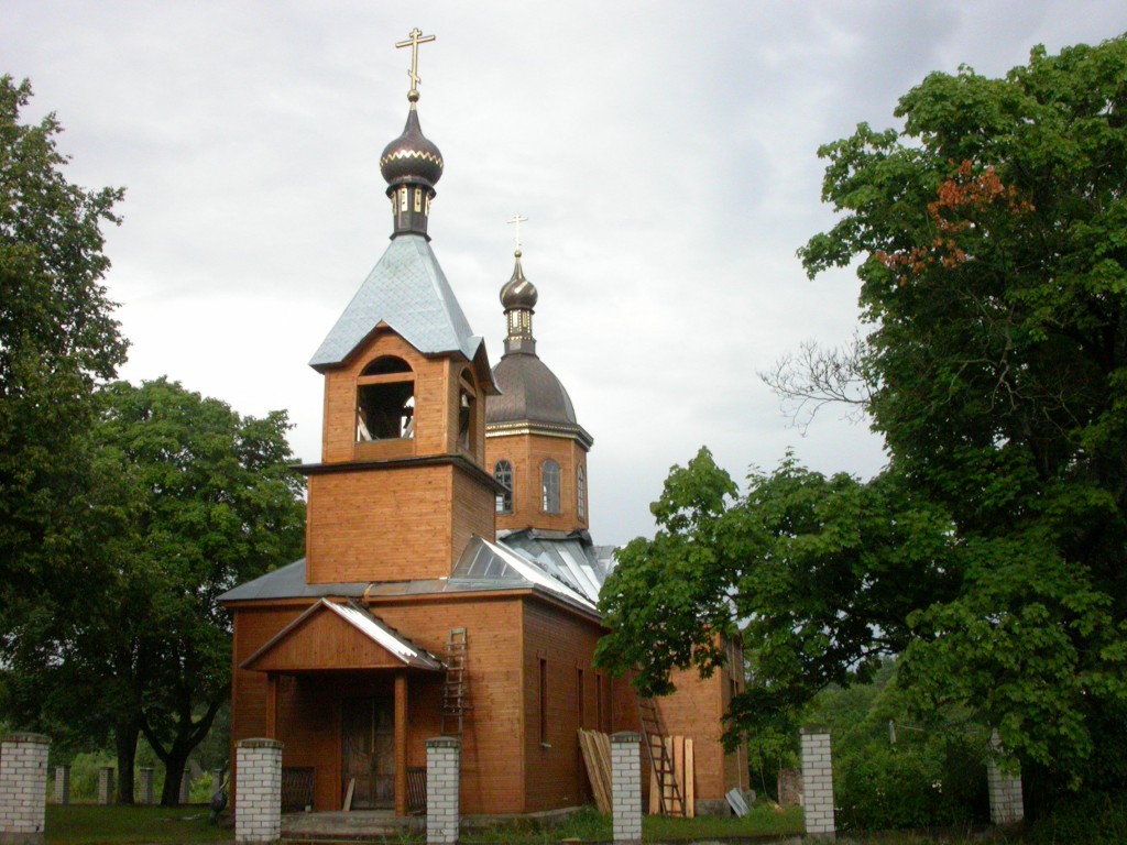 Церковь Троицы Живоначальной, Киевец (Воложинский район, Беларусь, Минская область). фасады