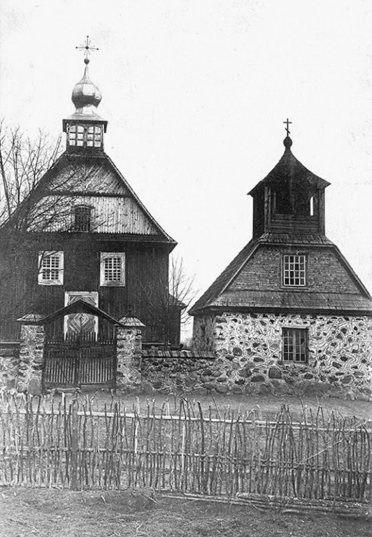 Церковь Николая Чудотворца, Латыголь (Вилейский район, Беларусь, Минская область). архивная фотография, http://vsr.mil.by/2013/05/22/vzaimovyruchka-i-dobrozhelatelnost-spasli-nas-vsex/