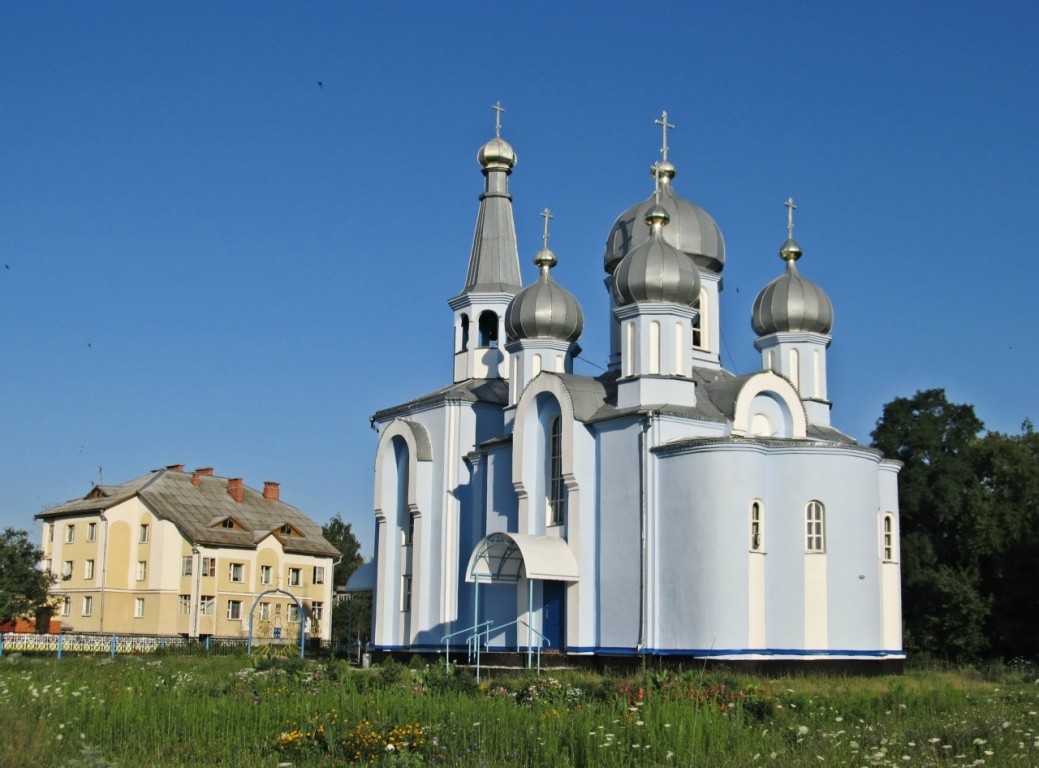 Церковь Успения Пресвятой Богородицы, Красное (Гомельский район, Беларусь, Гомельская область). фасады