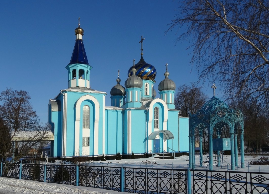 Церковь Успения Пресвятой Богородицы, Красное (Гомельский район, Беларусь, Гомельская область). фасады