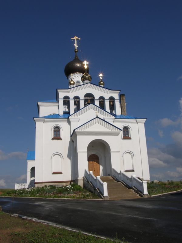 Церковь Троицы Живоначальной, Мядель (Мядельский район, Беларусь, Минская область). фасады