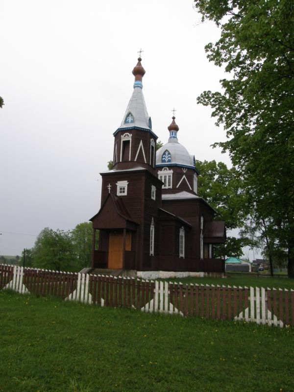 Слободка. Церковь Георгия Победоносца. общий вид в ландшафте