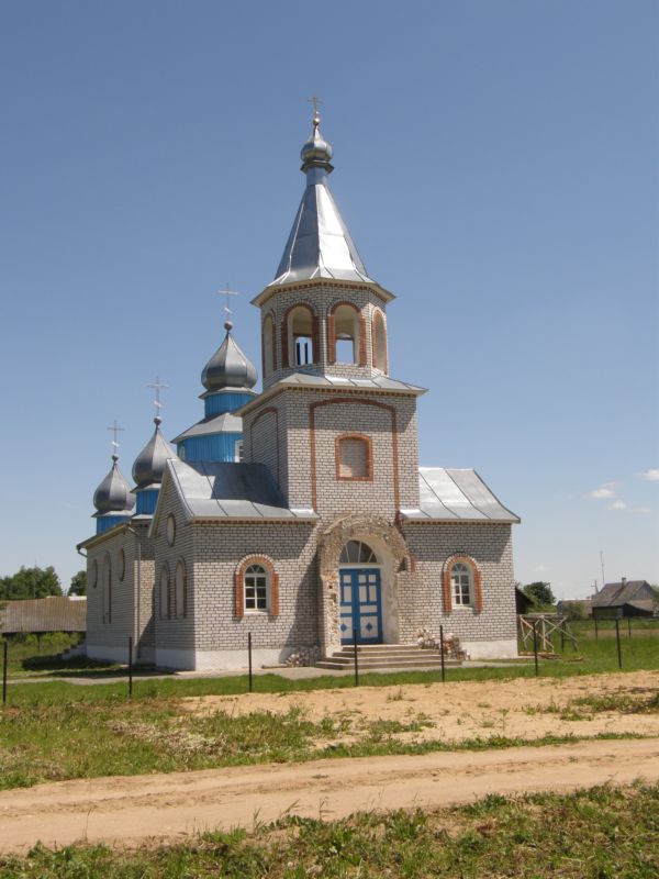 Церковь Пантелеимона Целителя, Бакшты (Ивьевский район, Беларусь, Гродненская область). общий вид в ландшафте