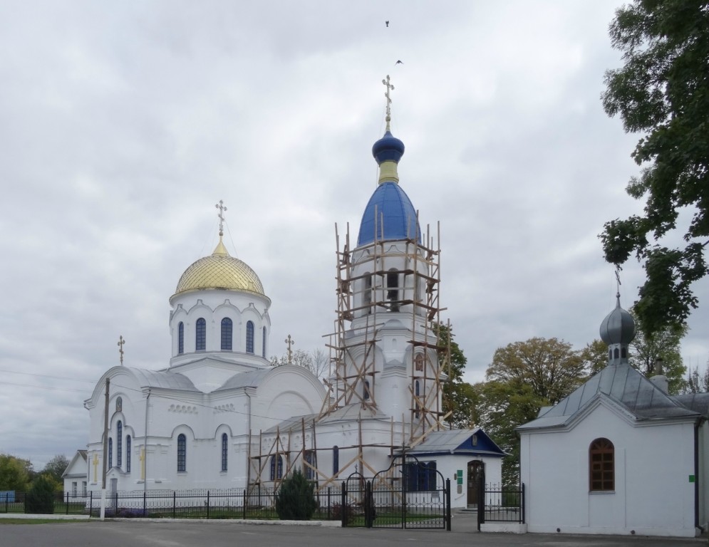 Петриков. Церковь Николая Чудотворца. фасады
