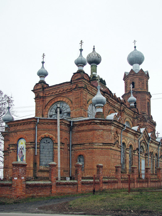 Ахтырка. Церковь Михаила Архангела. общий вид в ландшафте