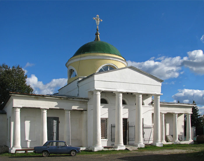 Ахтырка. Церковь Рождества Христова. общий вид в ландшафте