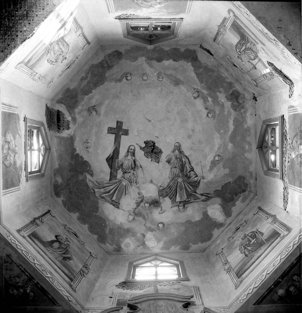 интерьер и убранство. Церковь Сергия Радонежского, Пестово (Лесной район, Тверская область)