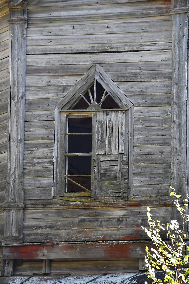 архитектурные детали. Церковь Сергия Радонежского, Пестово (Лесной район, Тверская область)