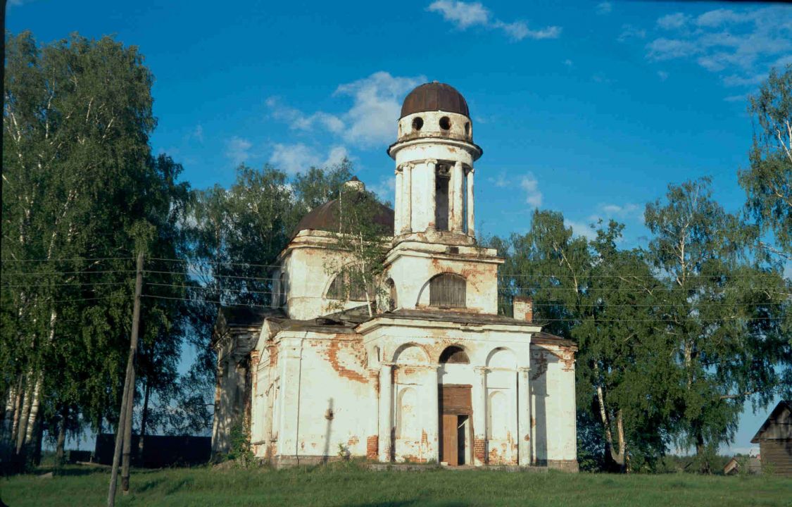 Церковь Казанской иконы Божией Матери, Борисовское (Лесной район, Тверская область). фасады, фото 2002