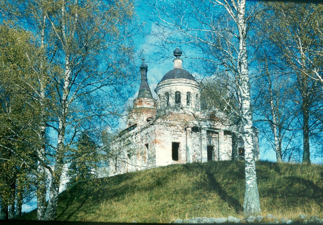 Церковь Спаса Преображения, Спас-Забережье (Максатихинский район, Тверская область). фасады, 1994