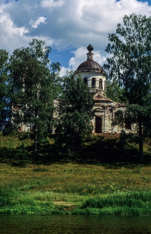 Церковь Спаса Преображения, Спас-Забережье (Максатихинский район, Тверская область). фасады