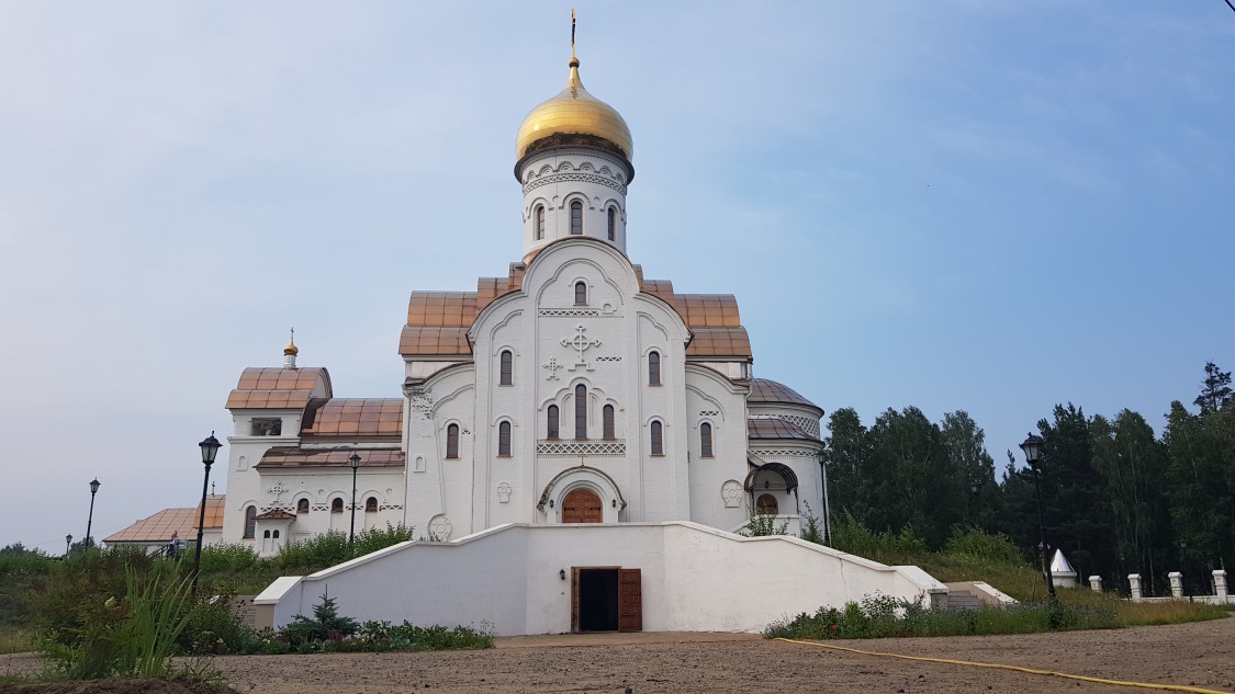 Лесосибирск. Церковь Андрея Первозванного. фасады