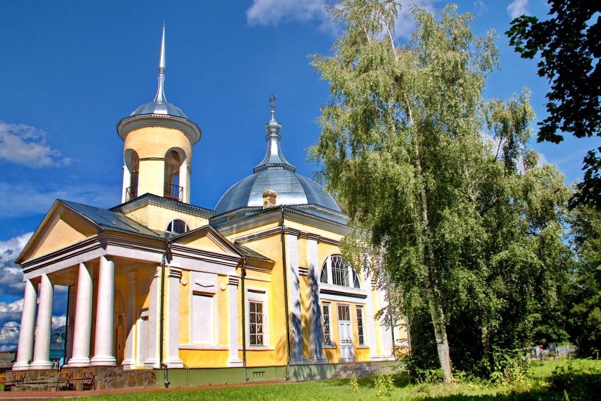 Покровское (Юровский с/с). Церковь Покрова Пресвятой Богородицы. фасады