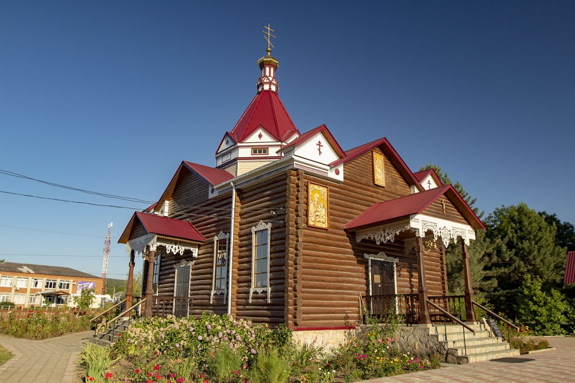 Каменномостский. Церковь Димитрия Солунского. фасады