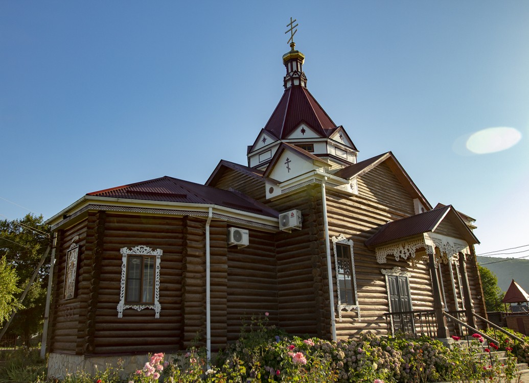 Церковь Димитрия Солунского, Каменномостский (Майкопский район, Республика Адыгея). фасады