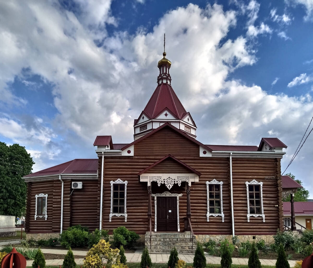 Церковь Димитрия Солунского, Каменномостский (Майкопский район, Республика Адыгея). фасады