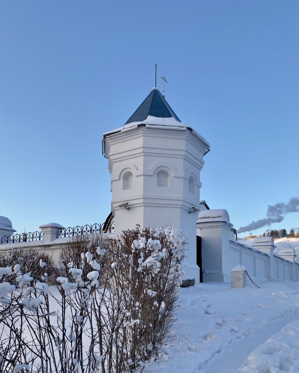 Успенский мужской монастырь, Красноярск (Красноярск, город, Красноярский край). дополнительная информация, Угловая башня монастырской ограды (ЮВ)