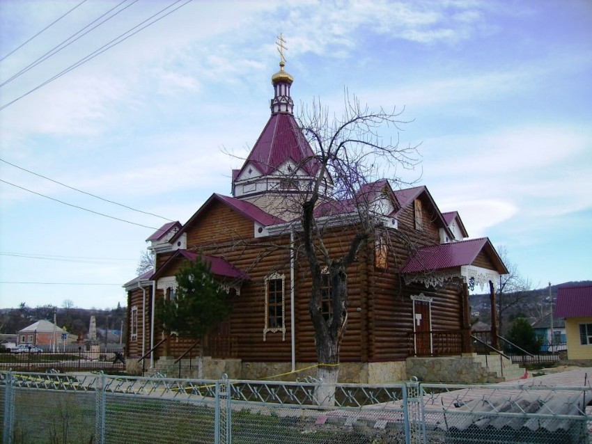 Церковь Димитрия Солунского, Каменномостский (Майкопский район, Республика Адыгея). фасады, Вид  с  северо-запада