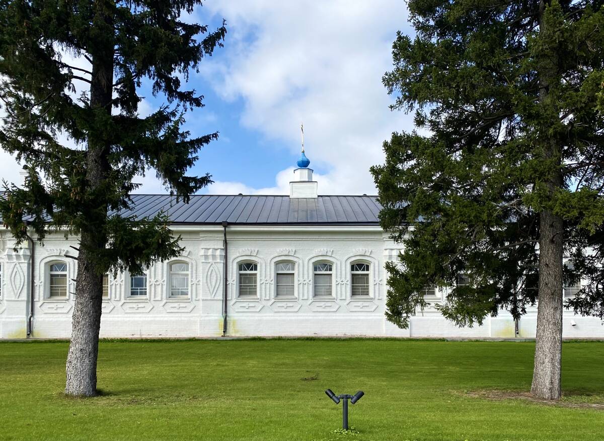 Успенский мужской монастырь. Церковь Успения Пресвятой Богородицы, Красноярск (Красноярск, город, Красноярский край). архитектурные детали, Вид с юга