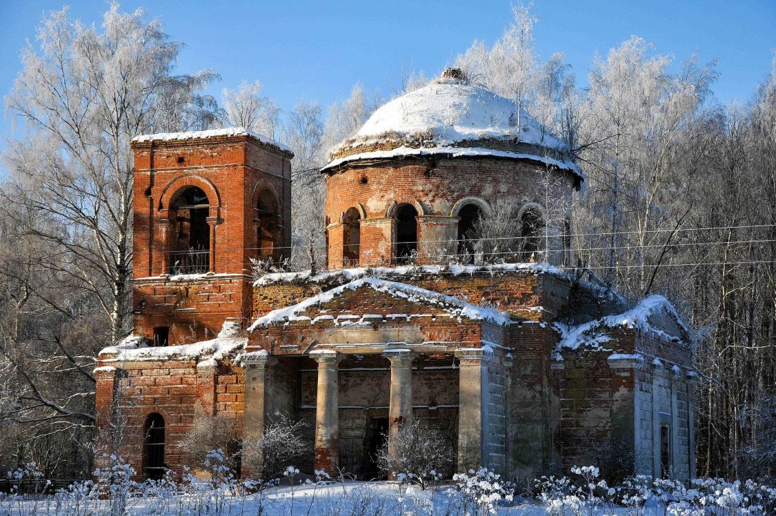 Величево. Церковь Троицы Живоначальной. фасады