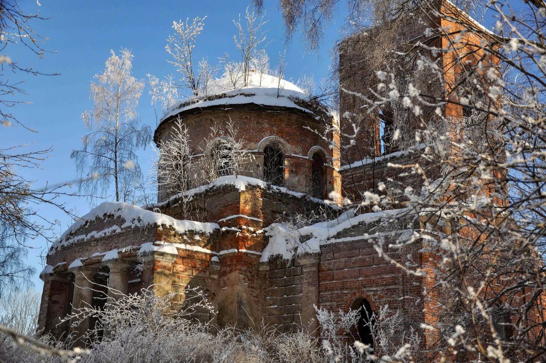 Величево. Церковь Троицы Живоначальной. фасады