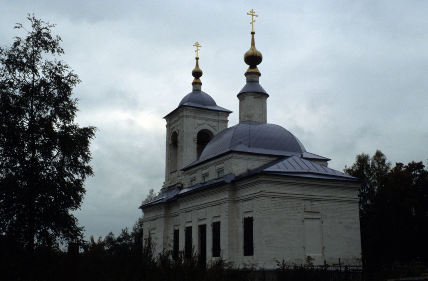 Церковь Николая Чудотворца, Петровское (Раменский район и гг. Бронницы, Жуковский, Московская область). фасады