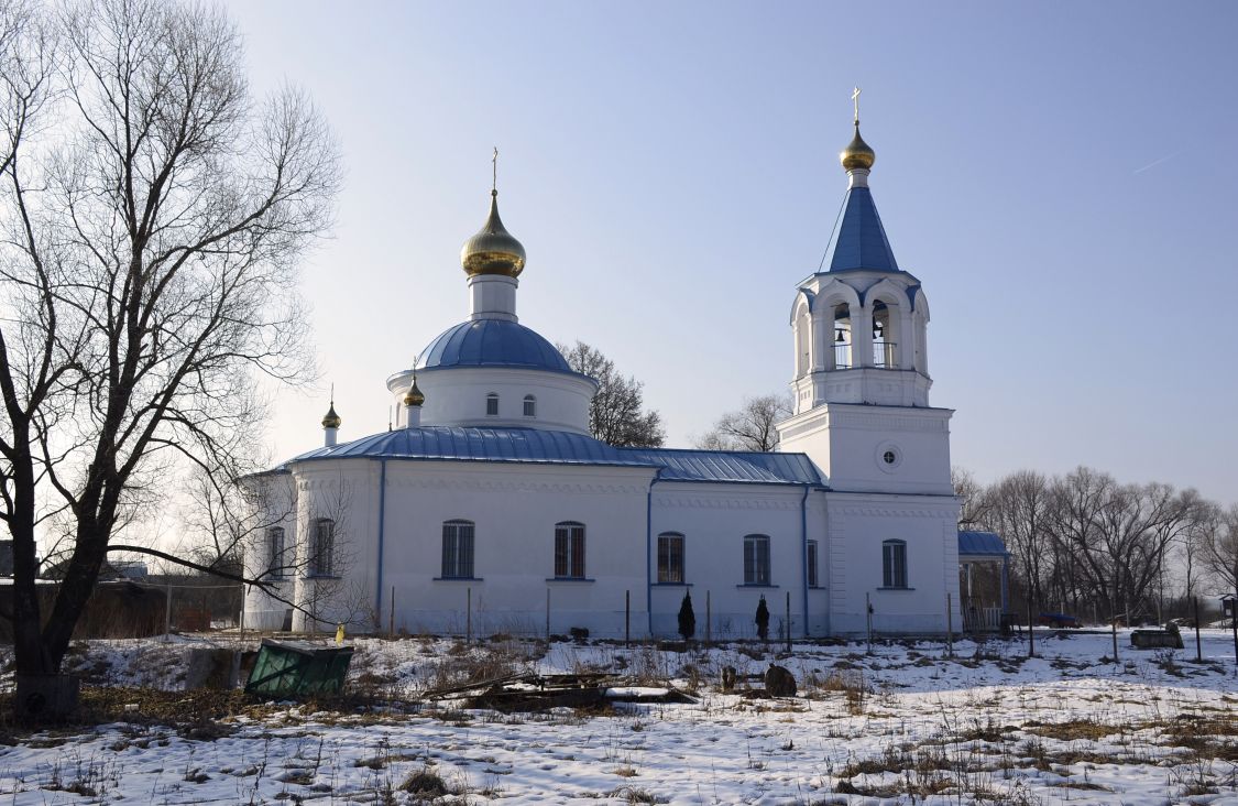 Церковь Богоявления Господня, Семёновское (Раменский район и гг. Бронницы, Жуковский, Московская область). общий вид в ландшафте