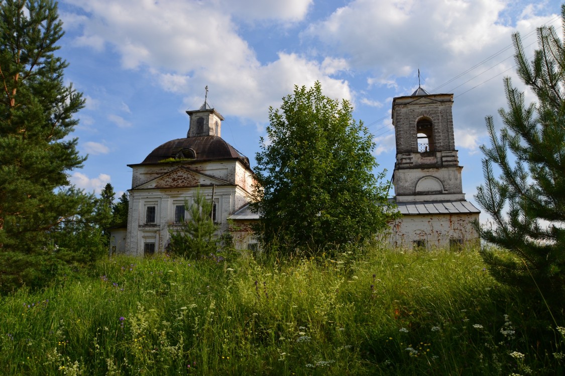 Церковь Воскресения Христова, Сметанино (Верховажский район, Вологодская область). фасады