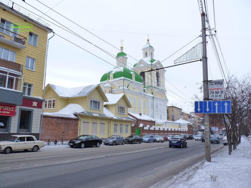 Красноярск. Благовещенский женский монастырь. общий вид в ландшафте