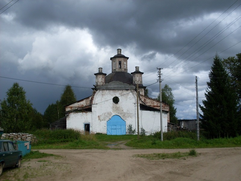 Церковь Покрова Пресвятой Богородицы, Чушевицы (Верховажский район, Вологодская область). общий вид в ландшафте, храм Покрова Богородицы в с.Чушевицы (вид с запада)