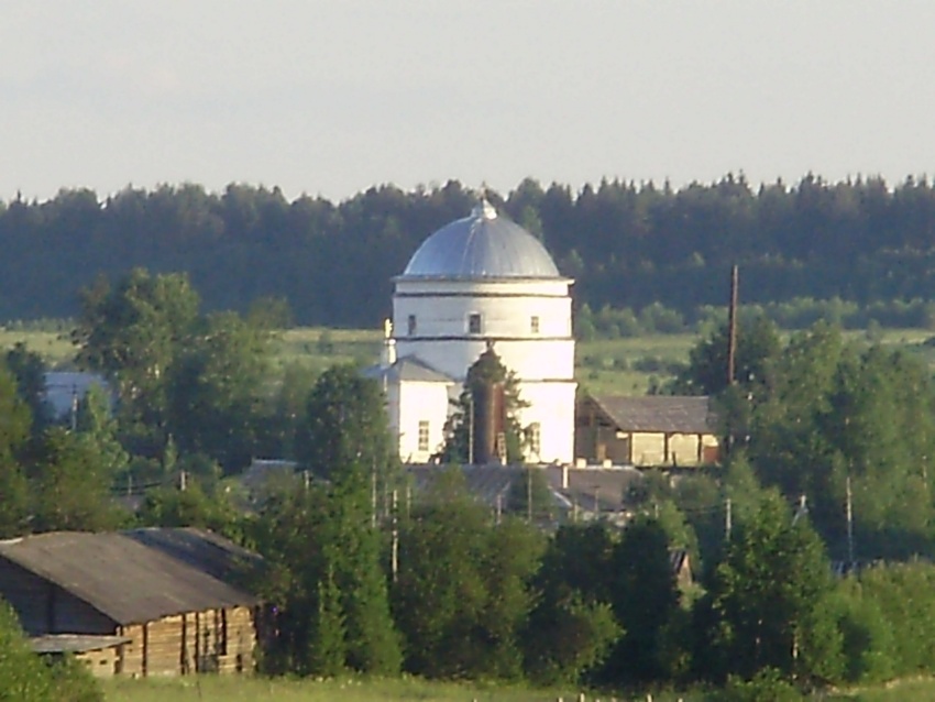 Церковь Покрова Пресвятой Богородицы, Морозово (Верховажский район, Вологодская область). общий вид в ландшафте