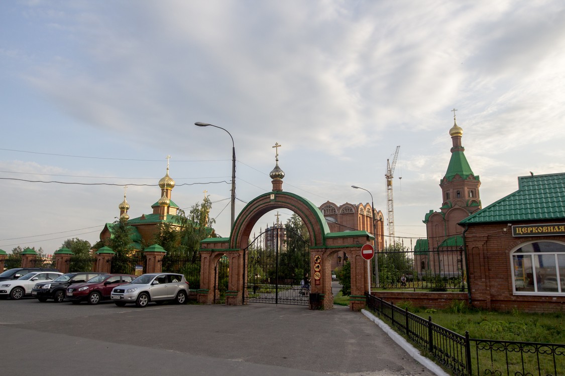 Дзержинск. Храмовый комплекс. Церкви Тихона, Патриарха Всероссийского и Новомучеников и исповедников Церкви Русской и Иоанна Предтечи. фасады