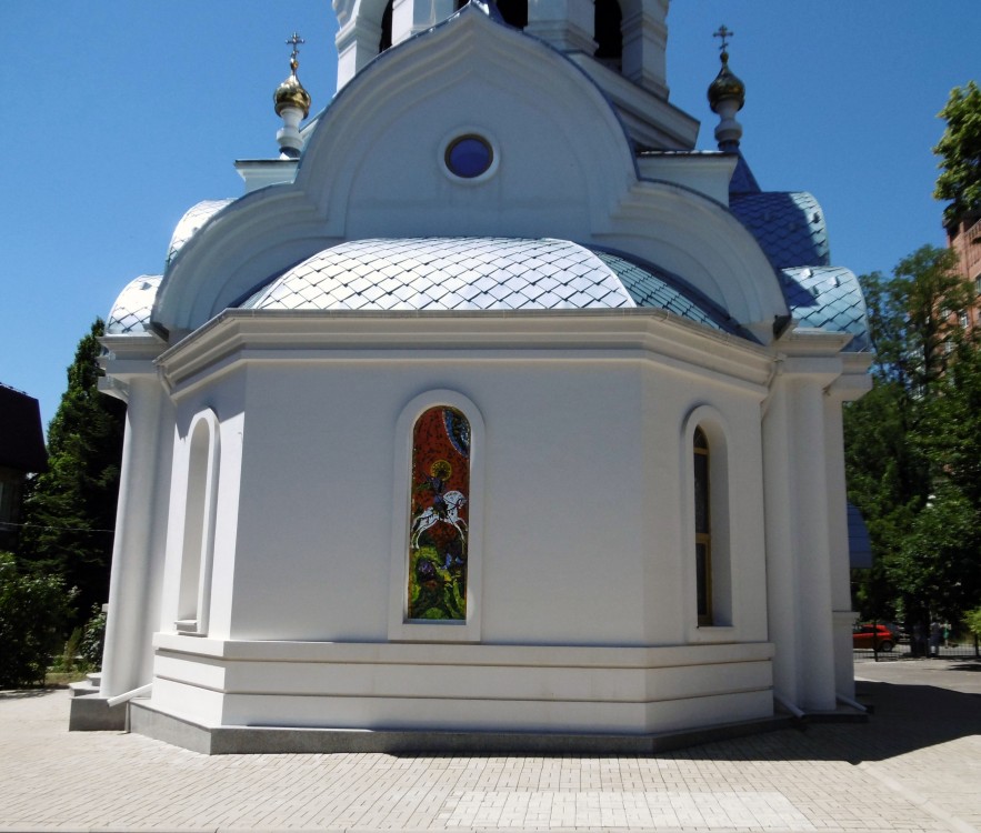 Церковь Георгия Победоносца при Свято-Георгиевской православной классической гимназии, Ростов-на-Дону (Ростов-на-Дону, город, Ростовская область). фасады, Восточный фасад церкви с апсидной частью