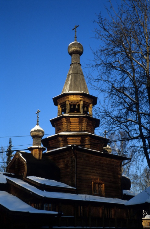 Новые Ватутинки. Церковь Покрова Пресвятой Богородицы. фасады