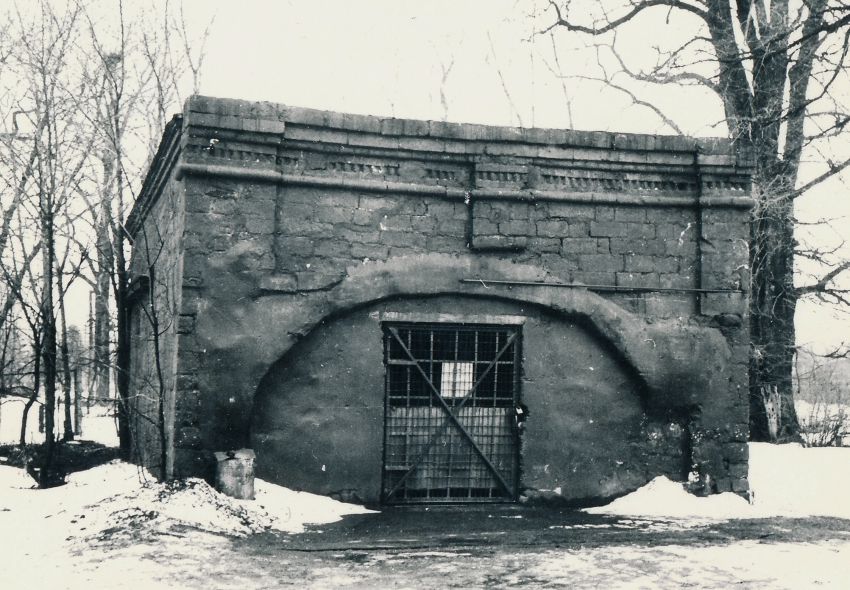 Володарский. Церковь Николая Чудотворца. фасады