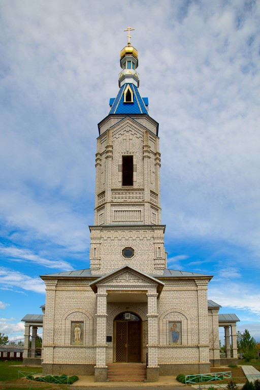 Райгород. Церковь Михаила Архангела. фасады