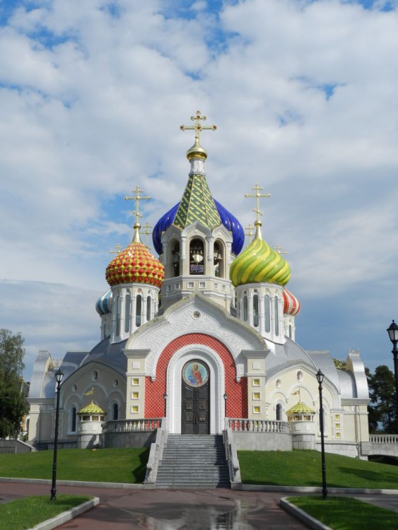 Ново-Переделкино. Церковь Игоря Черниговского в Переделкине. фасады