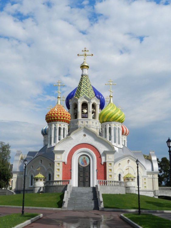 Православный храм в Переделкино
