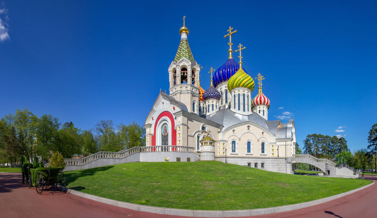 Церковь Игоря Черниговского в Переделкине, Ново-Переделкино (Западный административный округ (ЗАО), г. Москва). фасады, Панорама с юго-запада
