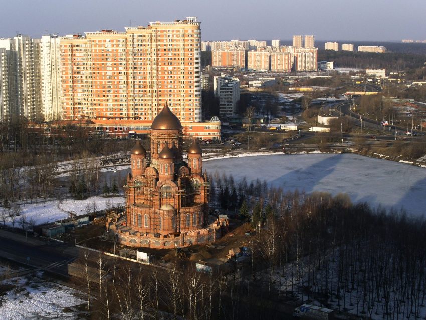 Церковь Сергия Радонежского в Солнцеве, Солнцево (Западный административный округ (ЗАО), г. Москва). документальные фотографии, вид с юго-востока