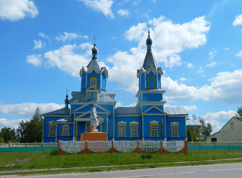 Церковь Рождества Пресвятой Богородицы, Красный Партизан (Добрушский район, Беларусь, Гомельская область). фасады