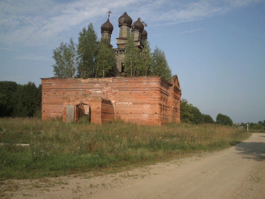 Церковь Воздвижения Креста Господня, Олехново (Спировский район, Тверская область). фасады
