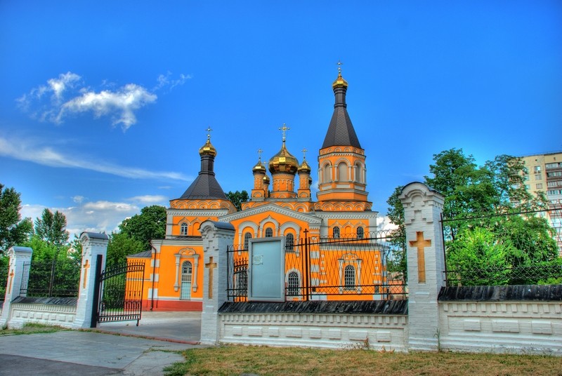 Собор Покрова Пресвятой Богородицы на Соломенке, Соломенка (Соломенский район, Украина, г. Киев). общий вид в ландшафте