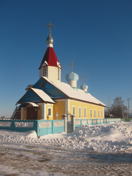 Церковь Николая Чудотворца, Ленино (Добрушский район, Беларусь, Гомельская область). общий вид в ландшафте