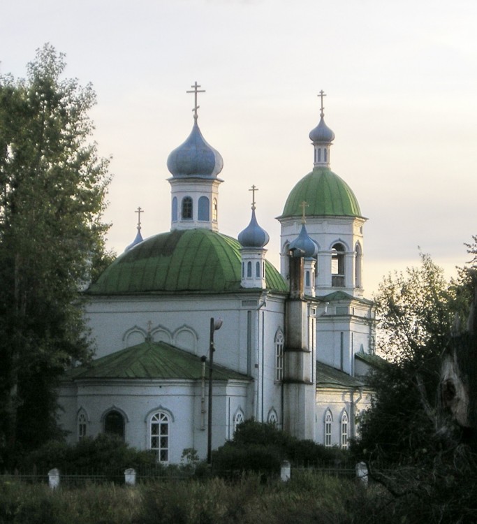 Старково. Церковь Троицы Живоначальной. фасады