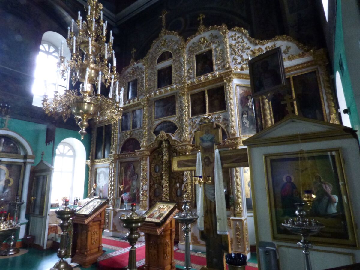 Церковь Троицы Живоначальной, Старково (Володарский район, Нижегородская область). интерьер и убранство, Главный иконостас